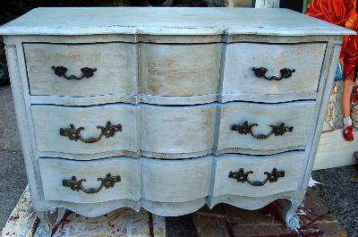 commode ancienne cerusee